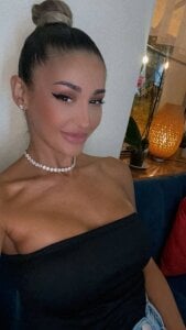 ElliseNoire Public Pic 5