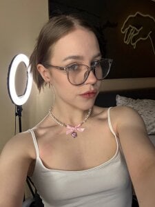 MaliaBourraine what are you thinking? Pic 4