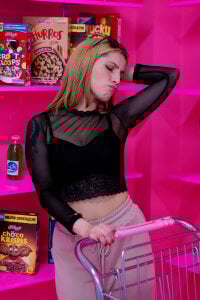 julietaanalsquirt supermarket Foto 8