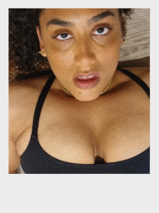 Lyra-22X gym gal Pic 7