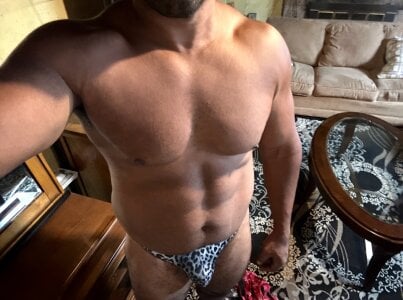 StrongP1738 Public Pic 4