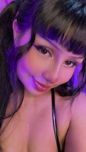 Lia_Kitten2 Public Pic