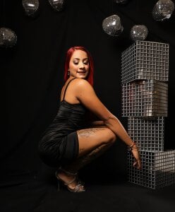 ValeryPettry_11 me in black Gambar 3