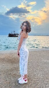 EmberJoyy Public Pic 2