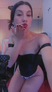 zoe-moreau 🖤🕷😈 зображення