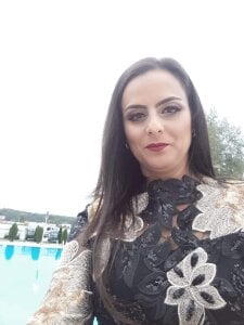 LadyGlamourous