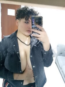 Damian_Rock Public Pic 5