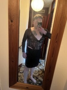 makemeobey1990 Public Pic 5