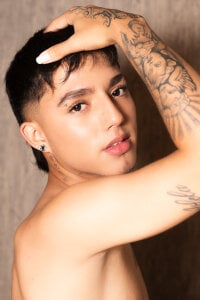 Public de LeoHard__  2 photos