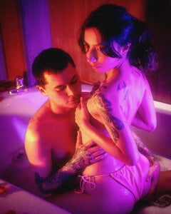 Feeling very excited while we are wet de AnnieAndLeandro  7 Imagens