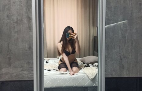 Tesla_Sexy Public Pic 3