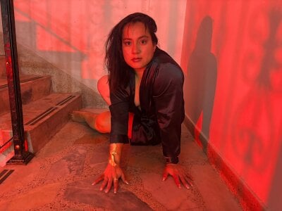 Leonis-O Ready for your attention 👑😍 Pic 4