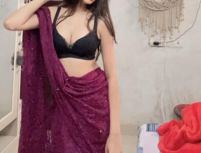 Khwahish99 Public Pic 6