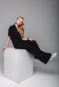 HattieGenualdi: Public ( 2 фото)