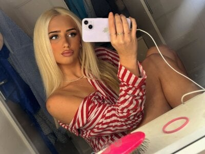 CherryBake_'s XXX Nude Photo 9