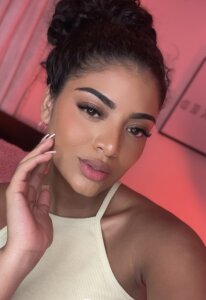 Carlymonroee_ Carly♥️ Pic 2