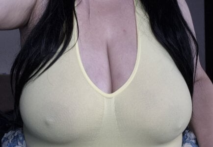 NaughtyBustyMilf Momny😋 Billede