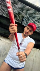 Public de Robert_Pool  2 Imagens