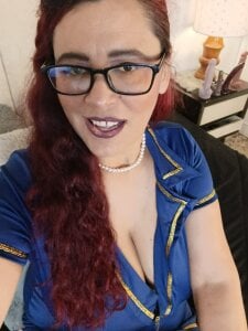 MarthinaBaker don't stay on our plane Hình 3