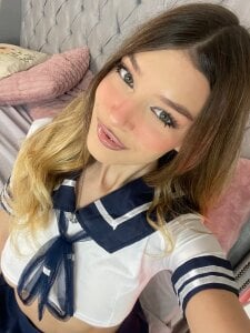 EvaWarenn Your school girl 🏫📚 Pic 5