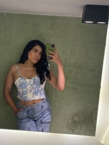 RenataLeclair Pics in the bathroom Foto