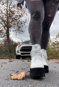 messyclumsyprincess My mini Cooper S 🤍 🖤 Pic 6