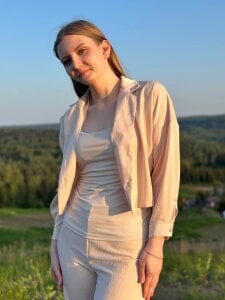 Caroline_Desire_ Public Poză 3