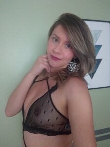 transparency de Chanelll_Taylorr_  4 Imagens