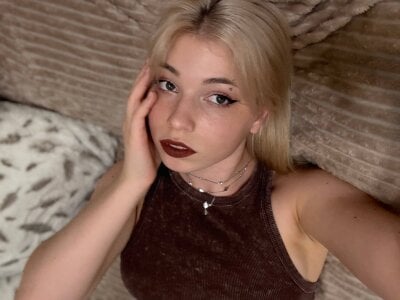 SibleyDurborow Moonlight kisses 🌙 Pic 4