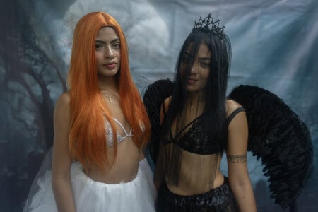 TifanyandLisa HALLOWEEN 4 Εικόνα