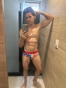 A very hot pool Sunday de JoseRumbero26  8 Imagens