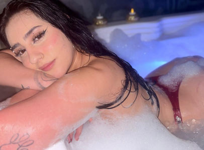 Yaramooun Jacuzzi 💦🩷 Pic 2