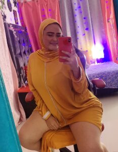 MarianFadel Under this Arab suit, my most forbidden side hides. Do you want to lose yourself in it? 🔥 Pic 2
