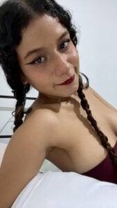 ViolettaMoraePublic Bild