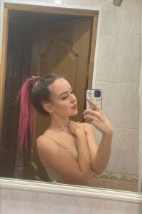 LisaSmiths Shower :) Pic 5