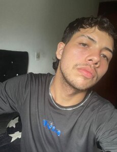 shy_guy18 Public Pic 2