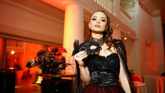 AmeliaFlares 🕯️♟️🐈‍⬛ Pic 5