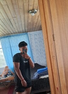 RjonathanA 👻 Gambar