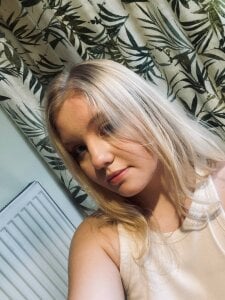 EmilyEvanse 😚😚😚 Pic 3