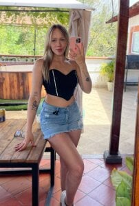 MissNaughtyClassのPublicの 7枚の写真