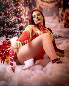 ada_mclaine Merry Christmas🎄2 Pic 3