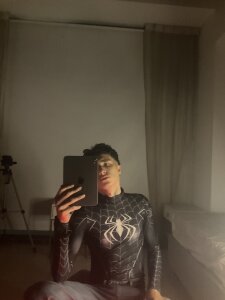 derek_devil24 Public Pic 3