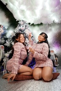 emperatriz_reyes Merry Christmas Pic 5