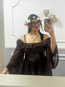 michell_blakke Sexy elf in the garden🧝🏼 Pic 2