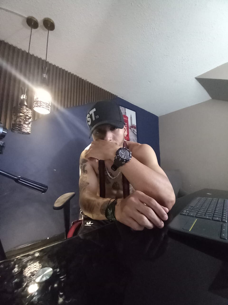 DanteLuxx adlı kullanıcının viral fotoğrafları:  1989