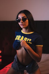 ManuelaEvans_ Casual & Glamorous Pic 6