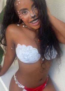 Tiifany_Baker wild deer 🤎 Gambar 2