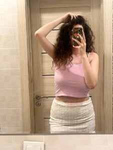 EllaYea I'm Ella Pic 3