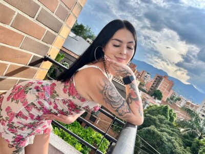 Ashley_live69 Public Pic 3