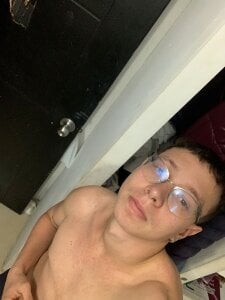 White__DevilPublic Bild